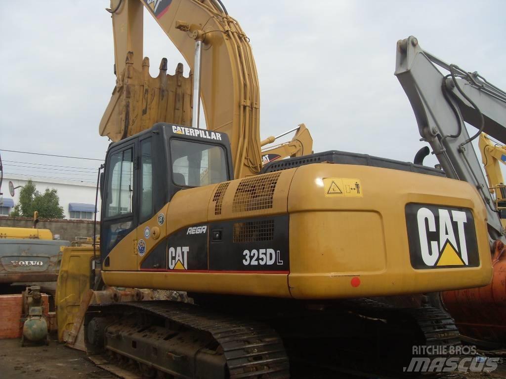 CAT 325DL Гусеничні екскаватори