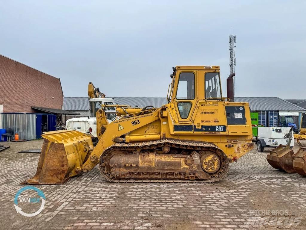 CAT 963 Гусеничні вантажники