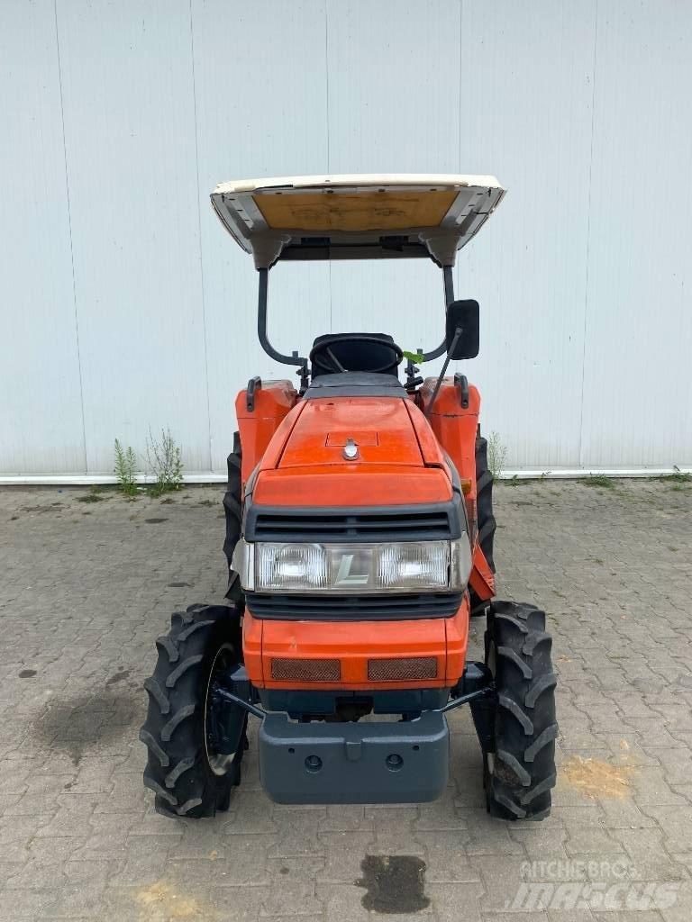 Kubota GL241 Трактори