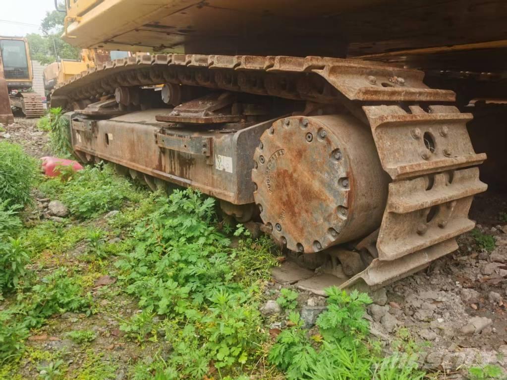 Komatsu PC 450-8 Гусеничні екскаватори