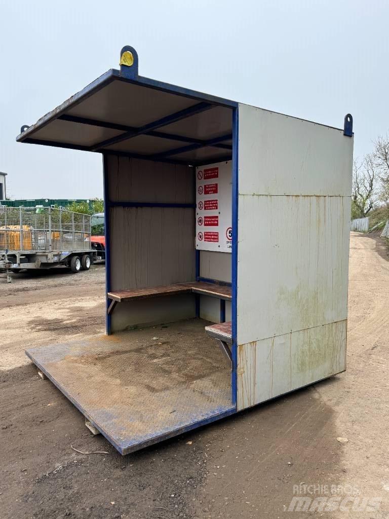  SMOKING SHED Будівельні бараки