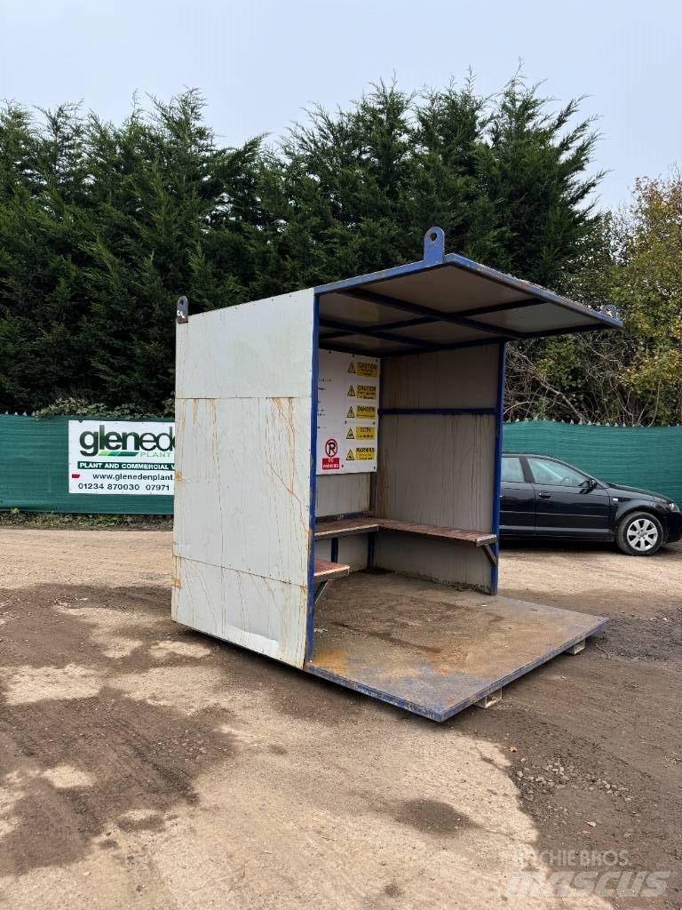  SMOKING SHED Будівельні бараки