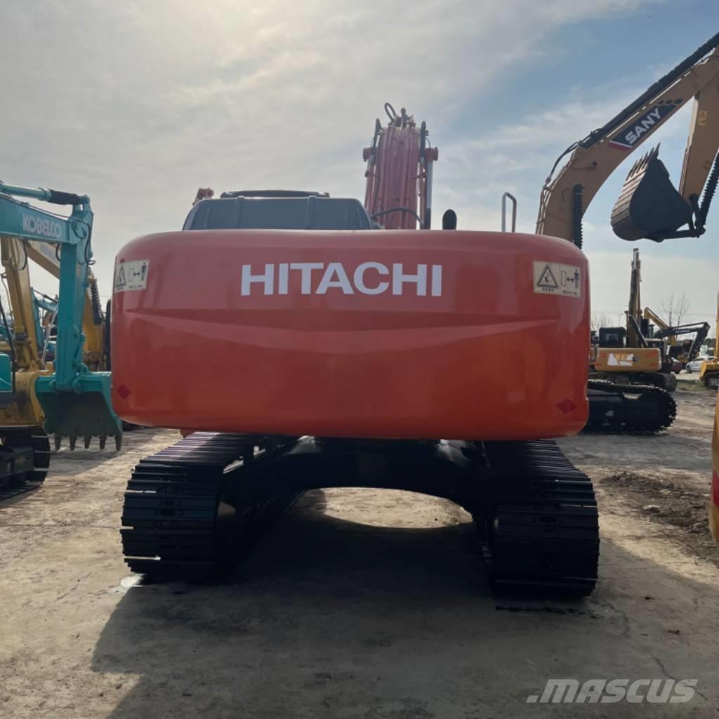 Hitachi ZX 240 Гусеничні екскаватори