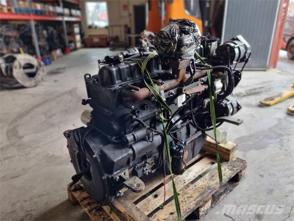 Sisu 74 EWA Двигуни