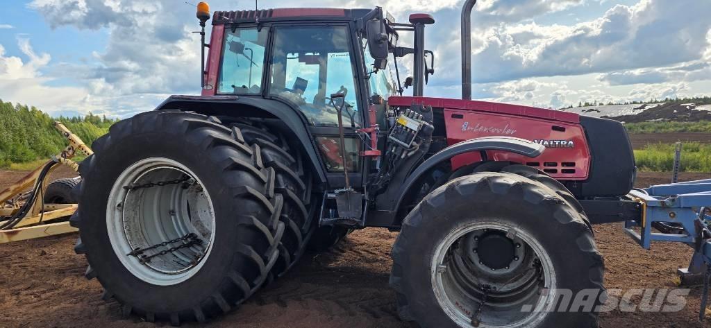 Valtra 8950 Hitec Трактори