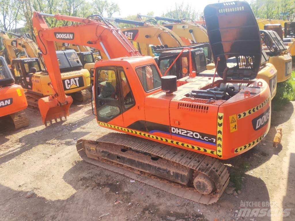 Doosan DH220LC-7 Гусеничні екскаватори
