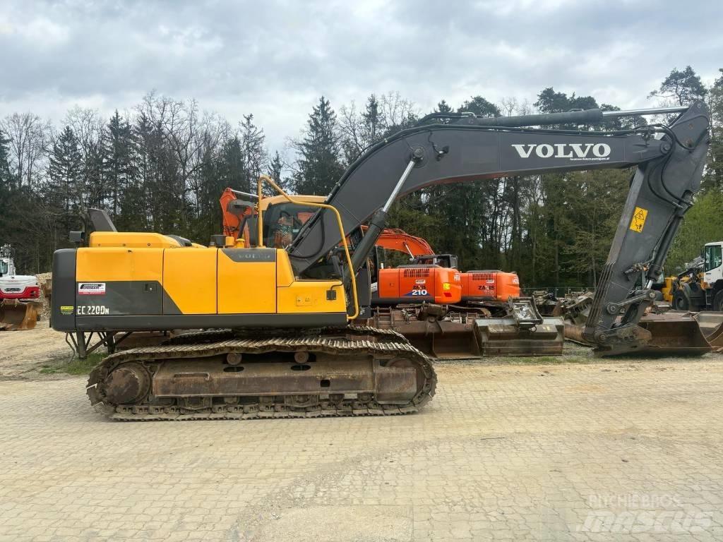 Volvo EC 220 D Гусеничні екскаватори