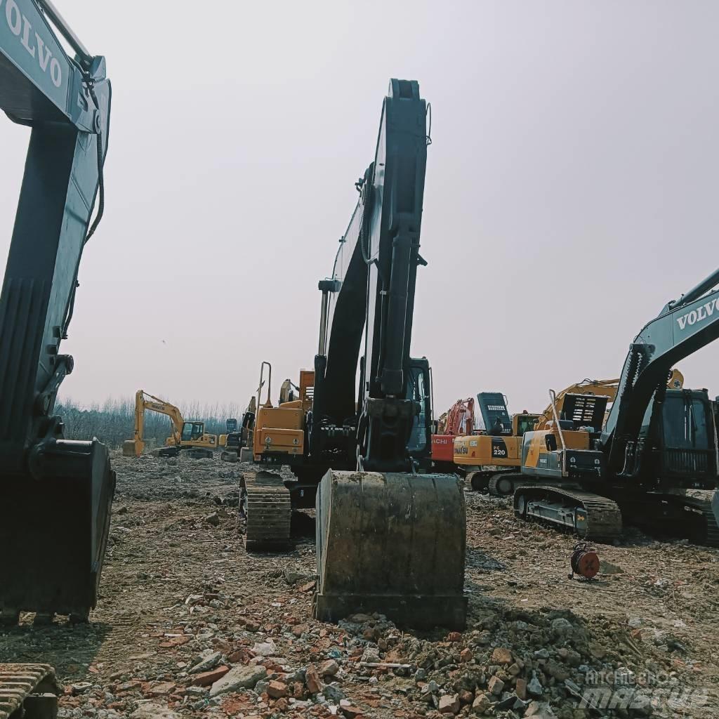 Volvo EC290D Гусеничні екскаватори