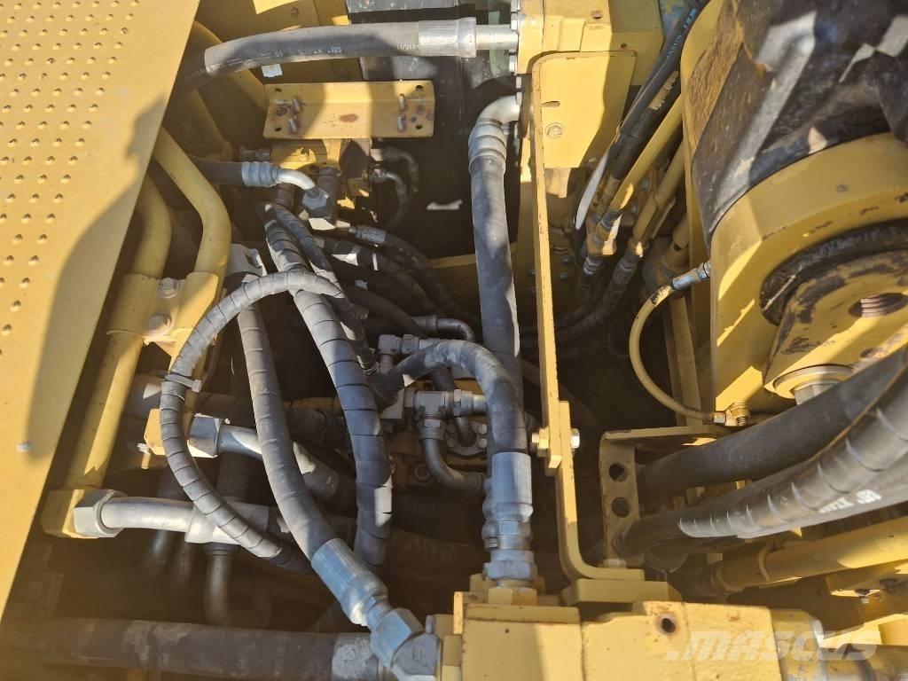 CAT 323D LRR * 2011r. * Гусеничні екскаватори