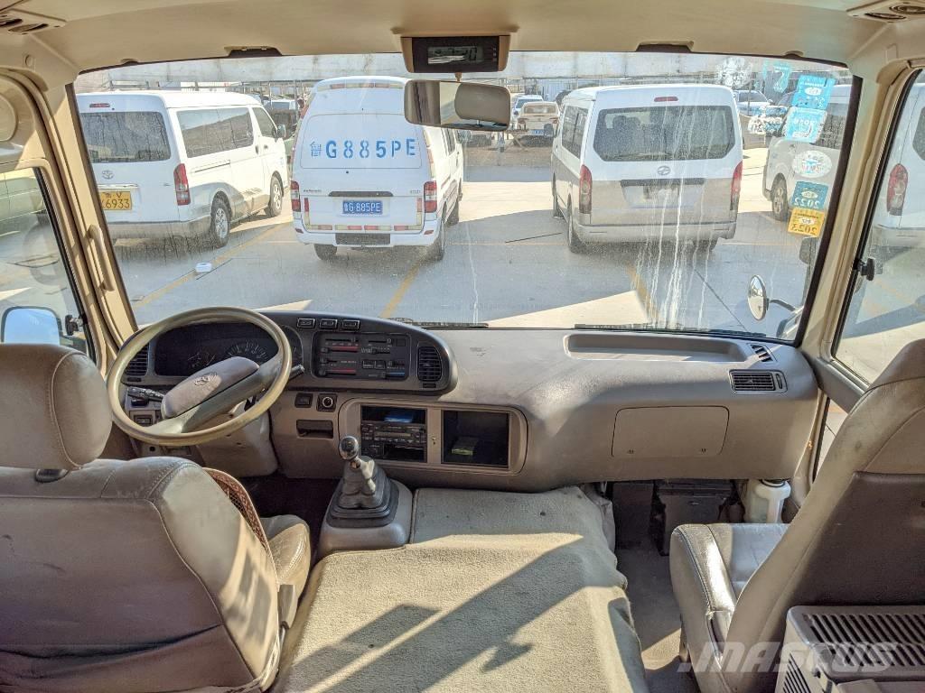 Toyota Coaster Bus Мікроавтобуси