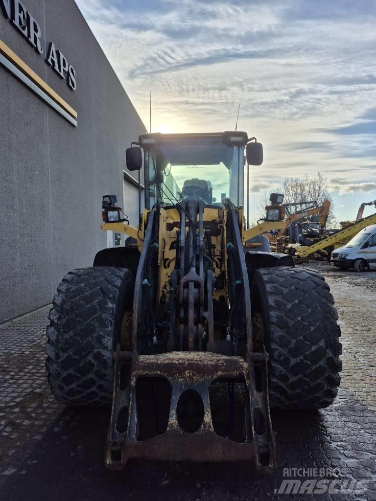 Volvo L 90 G Фронтальні навантажувачі