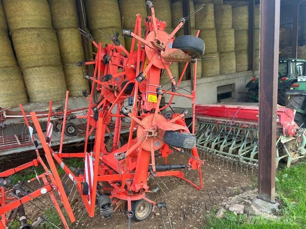 Kuhn GF8702 Граблі і сінозворушувачі
