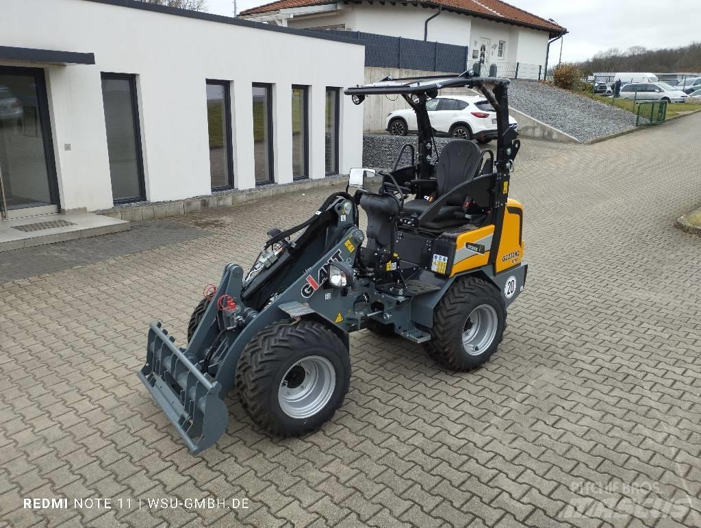 GiANT G2200 Xtra HD Фронтальні навантажувачі та екскаватори