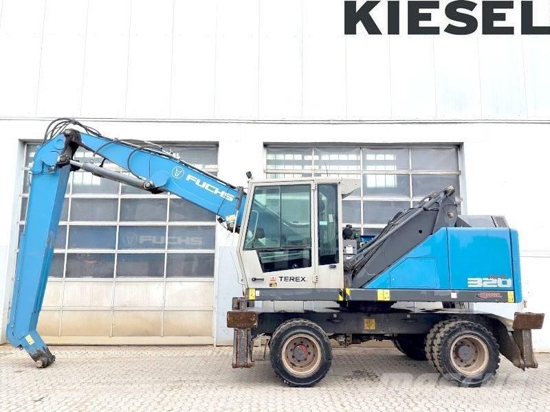 Fuchs MHL 320 F Перевантажувачі металобрухту/промислові навантажувачі