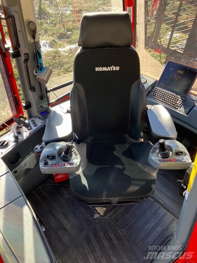 Komatsu 895 Форвардери