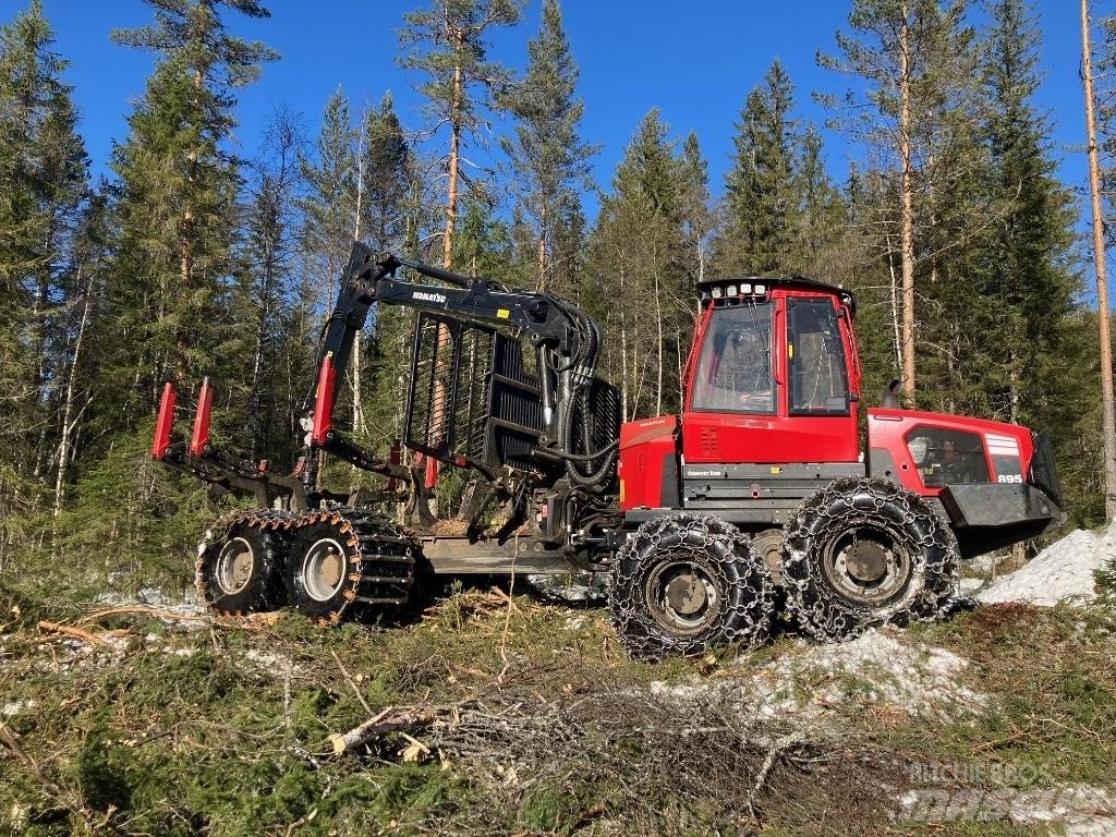 Komatsu 895 Форвардери