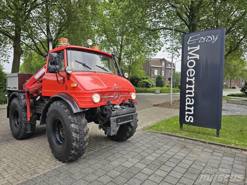 Unimog 406/U9000 4x4 Вантажівки / спеціальні