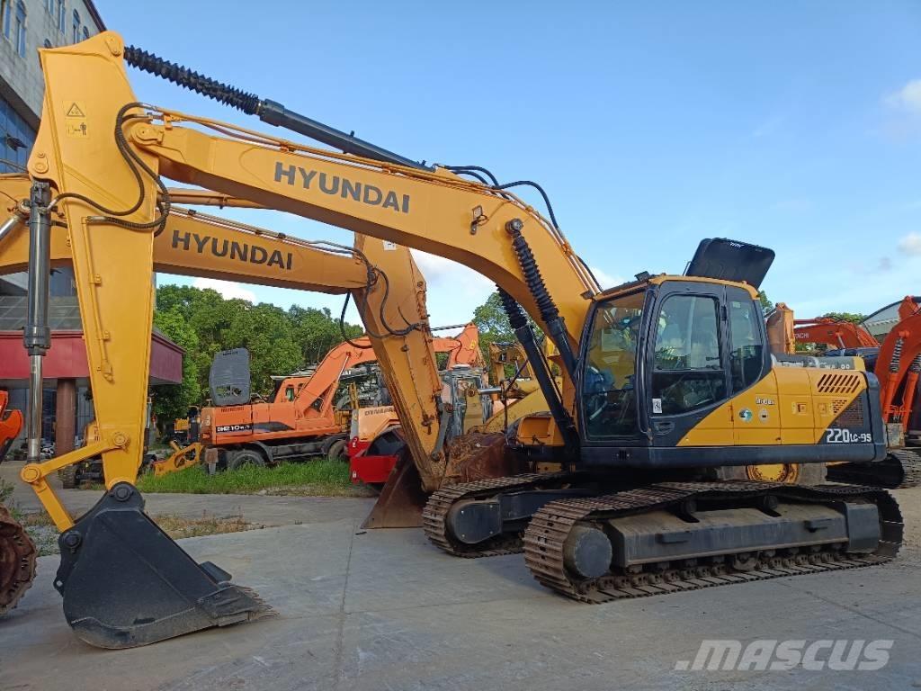 Hyundai R220LC-9S Гусеничні екскаватори