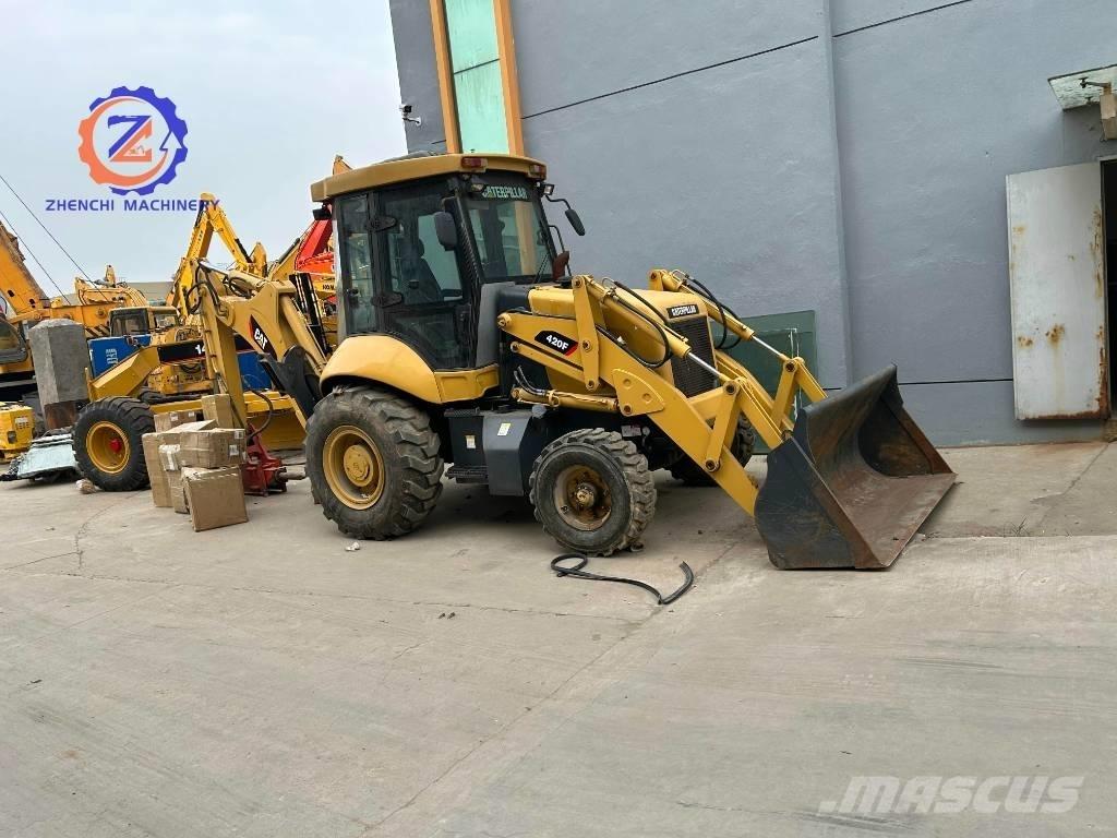 CAT 420 F Екскаватори-навантажувачі