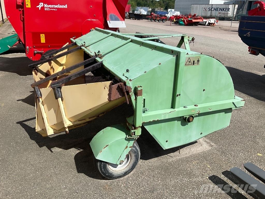 Elho TR 300 Граблі і сінозворушувачі
