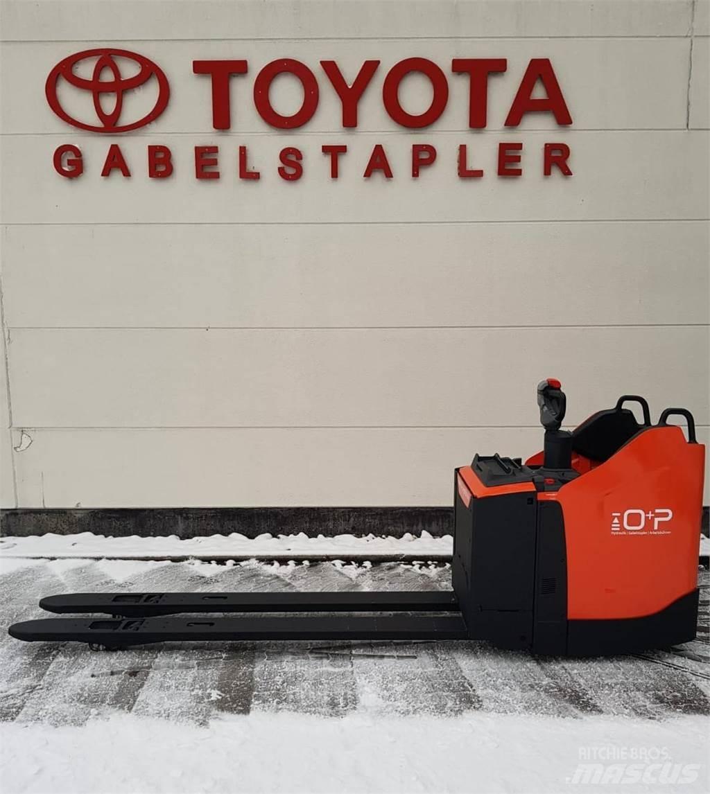 Toyota LPE 250 Штабелери