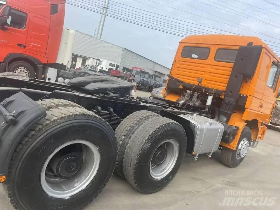 Shacman F3000 6X4 Тягачі