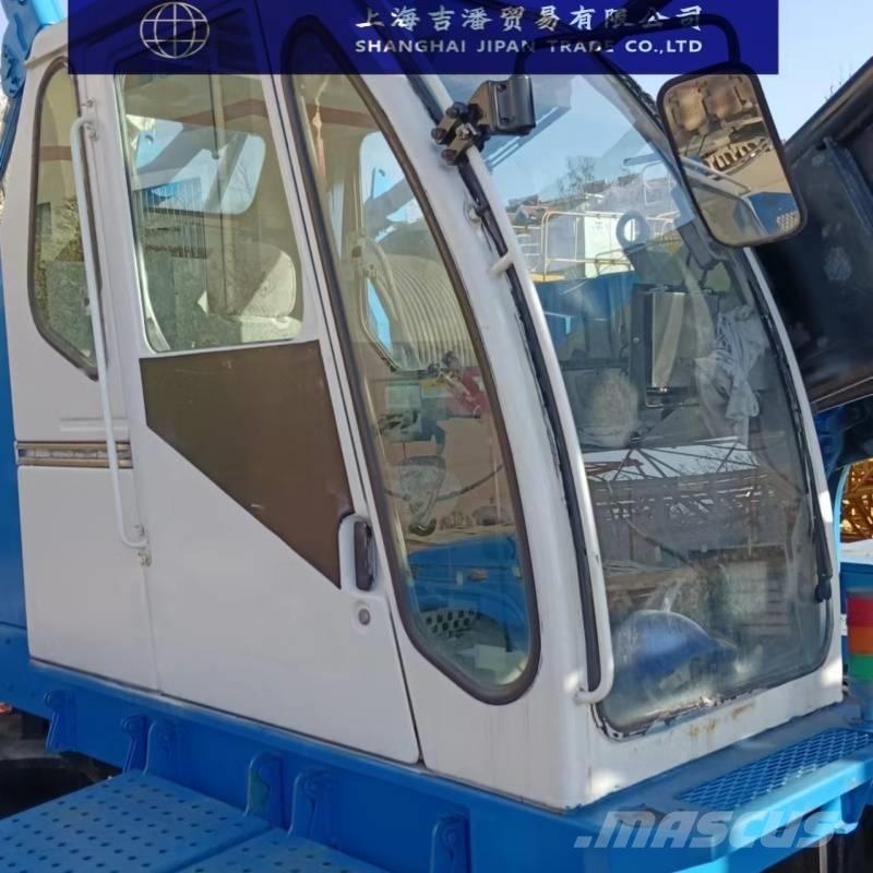 Hitachi SCX2500 Гусеничні крани