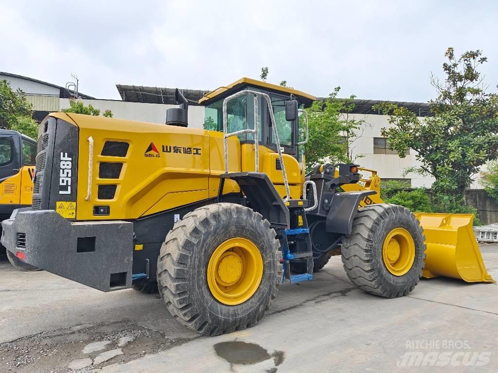 SDLG L 958 F Фронтальні навантажувачі