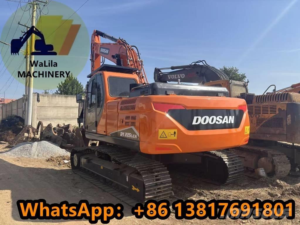 Doosan DX 225 LCA Гусеничні екскаватори