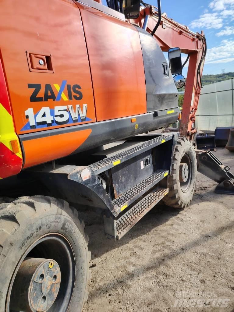 Hitachi ZX 145 Колісні екскаватори