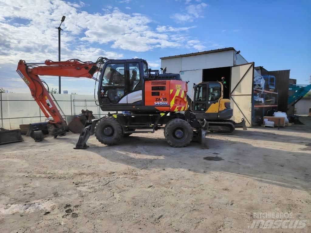 Hitachi ZX 145 Колісні екскаватори
