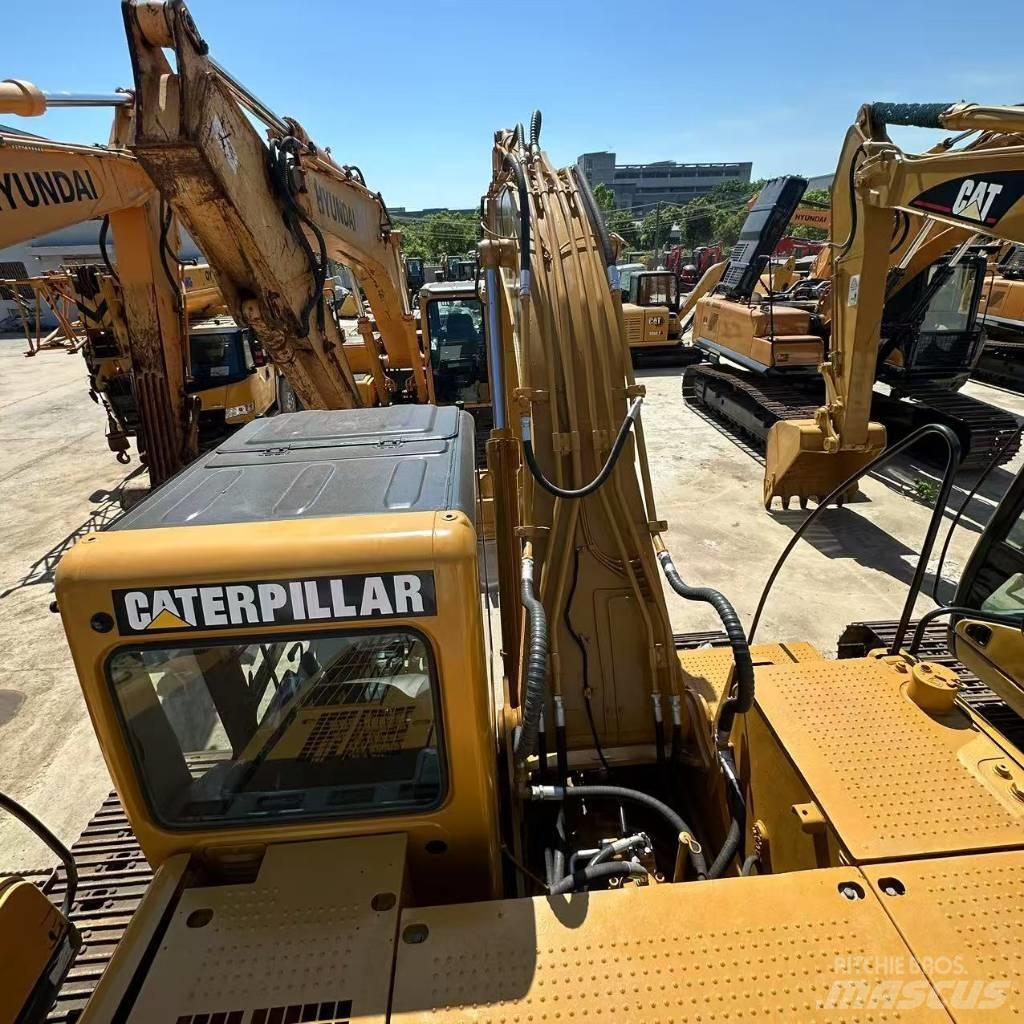 CAT 320 C L Гусеничні екскаватори