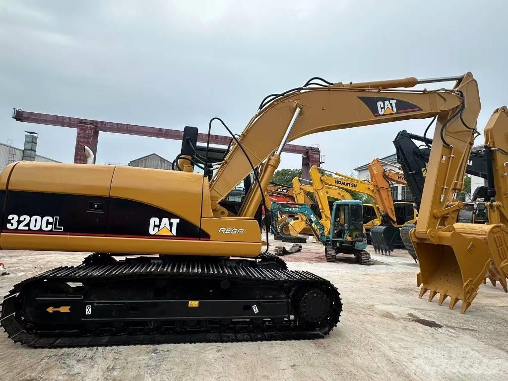 CAT 320 C L Гусеничні екскаватори