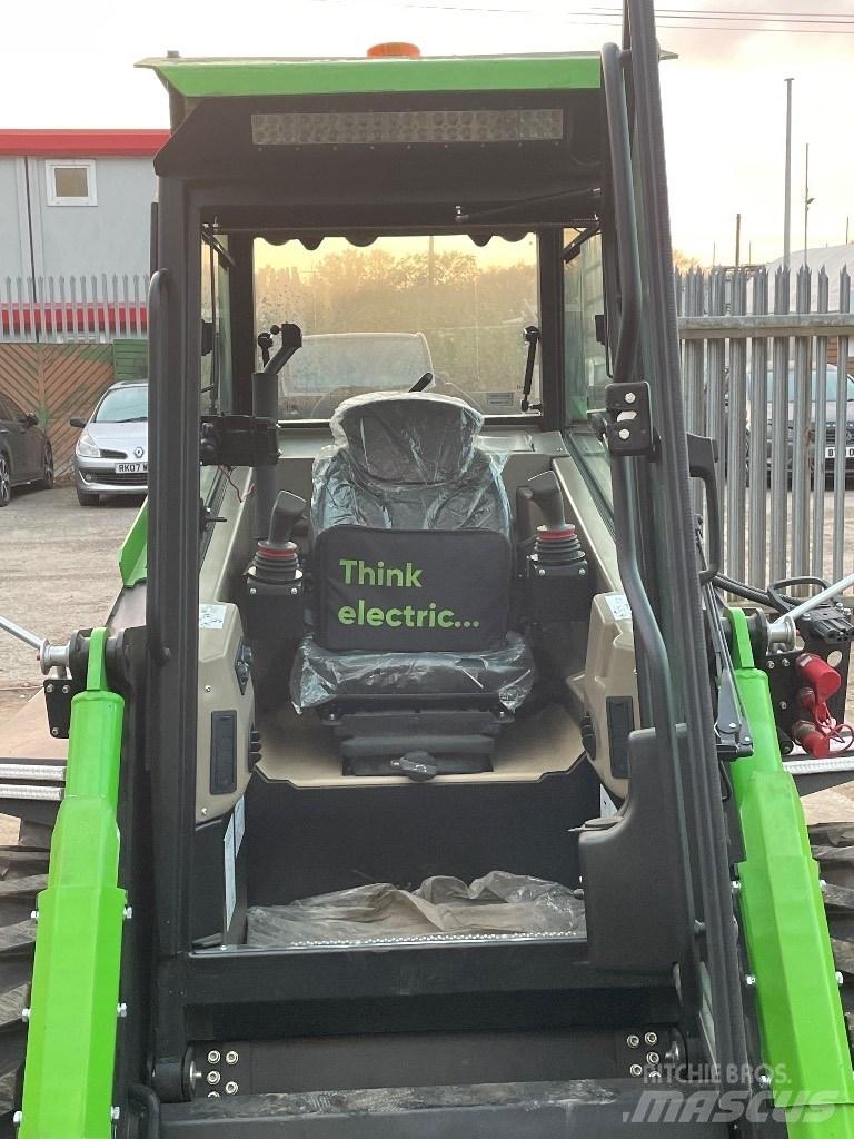 Kovaco Elise 900 Середні екскаватори 7т. - 12т.