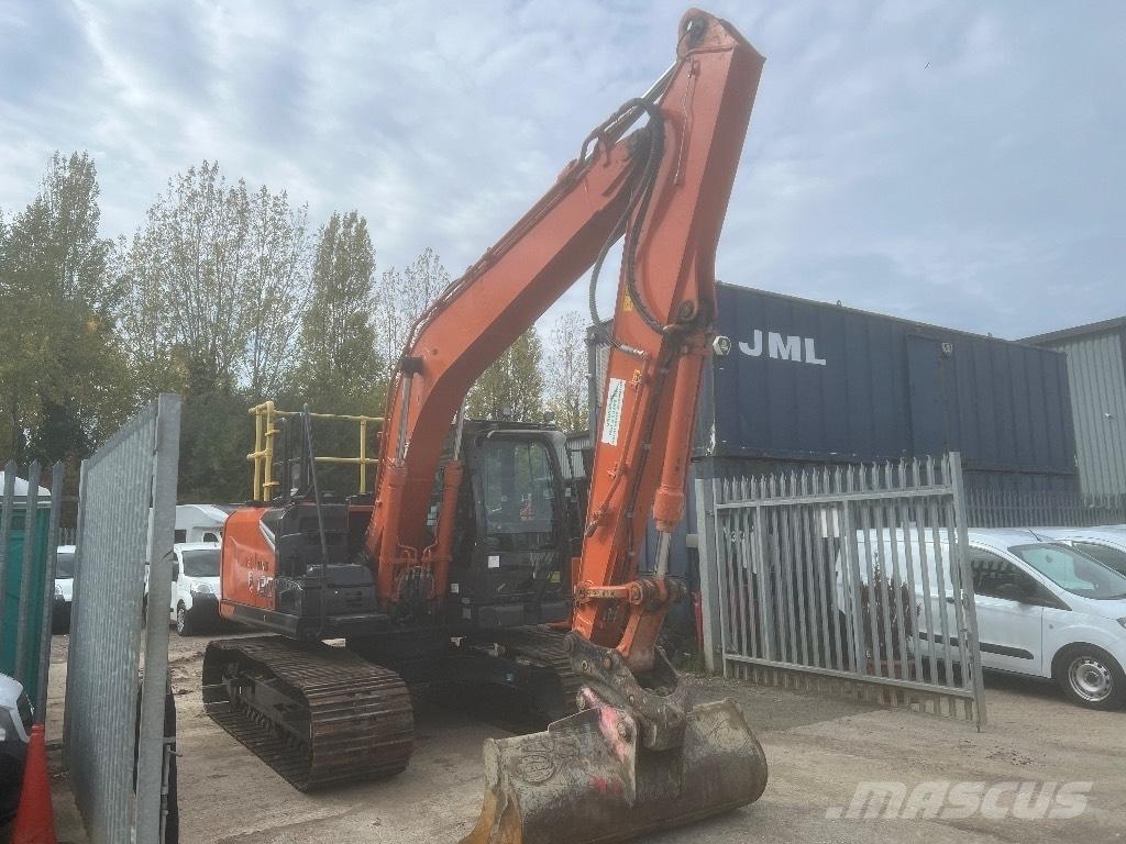 Hitachi zx130-7 Гусеничні екскаватори