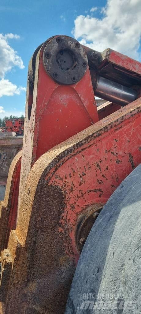 Sandvik LH 410 Підземні навантажувачі