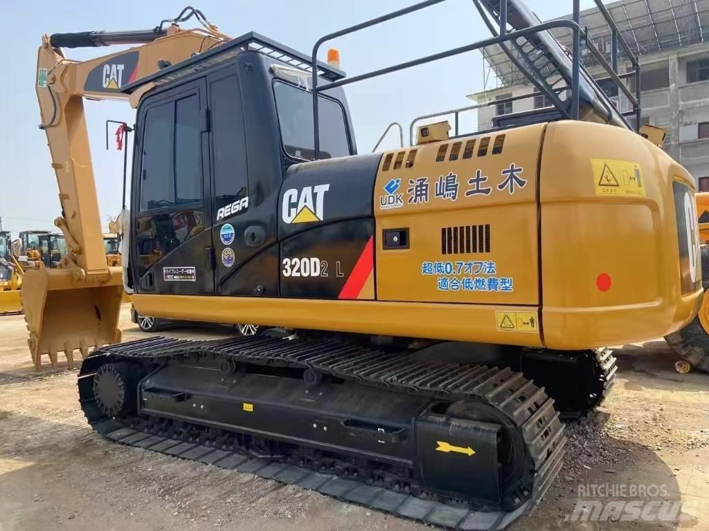 CAT 320D2L Гусеничні екскаватори