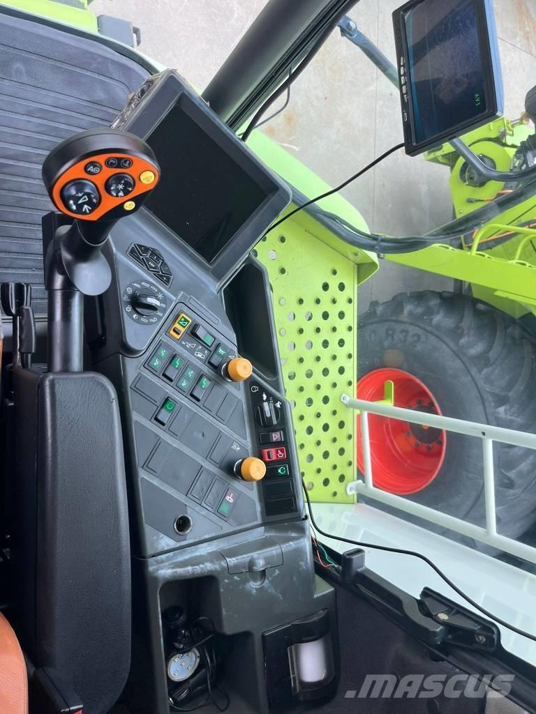 CLAAS Lexion 560 TT Зернозбиральні комбайни