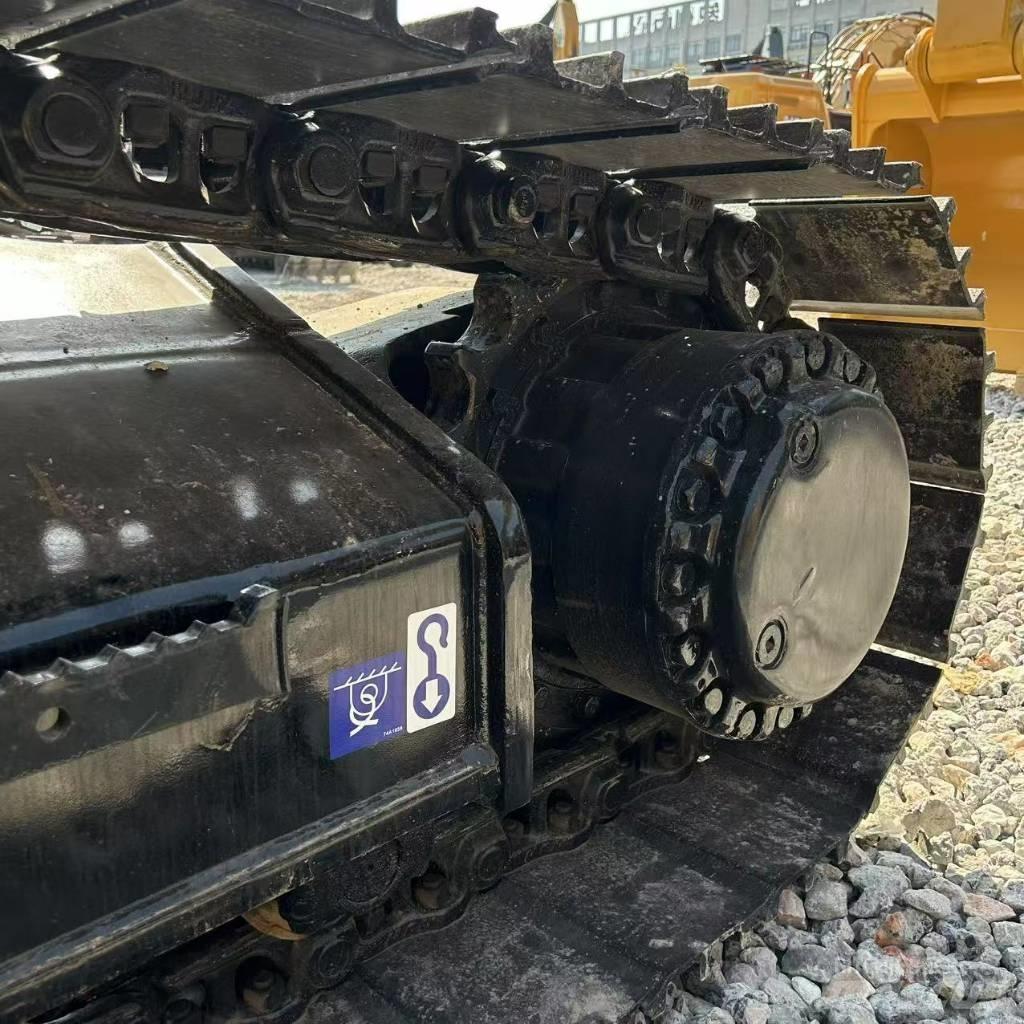 CAT 325D2L Гусеничні екскаватори