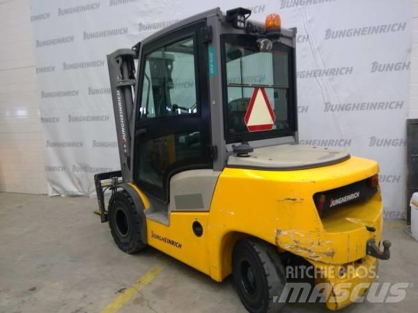 Jungheinrich DFG 430 Дизельні навантажувачі