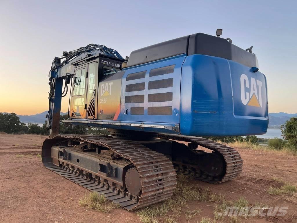 CAT 352 F XE Гусеничні екскаватори