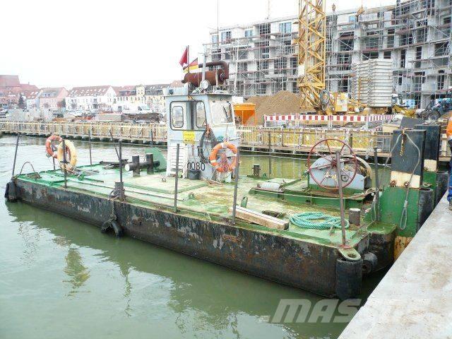  Multi-Cat Schubboot Човни / баржі