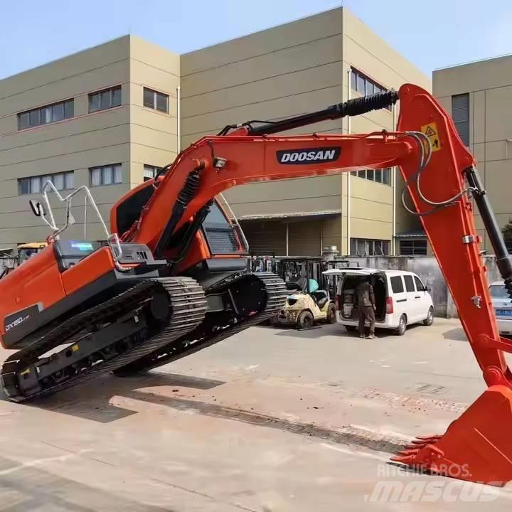 Doosan DX150 Гусеничні екскаватори