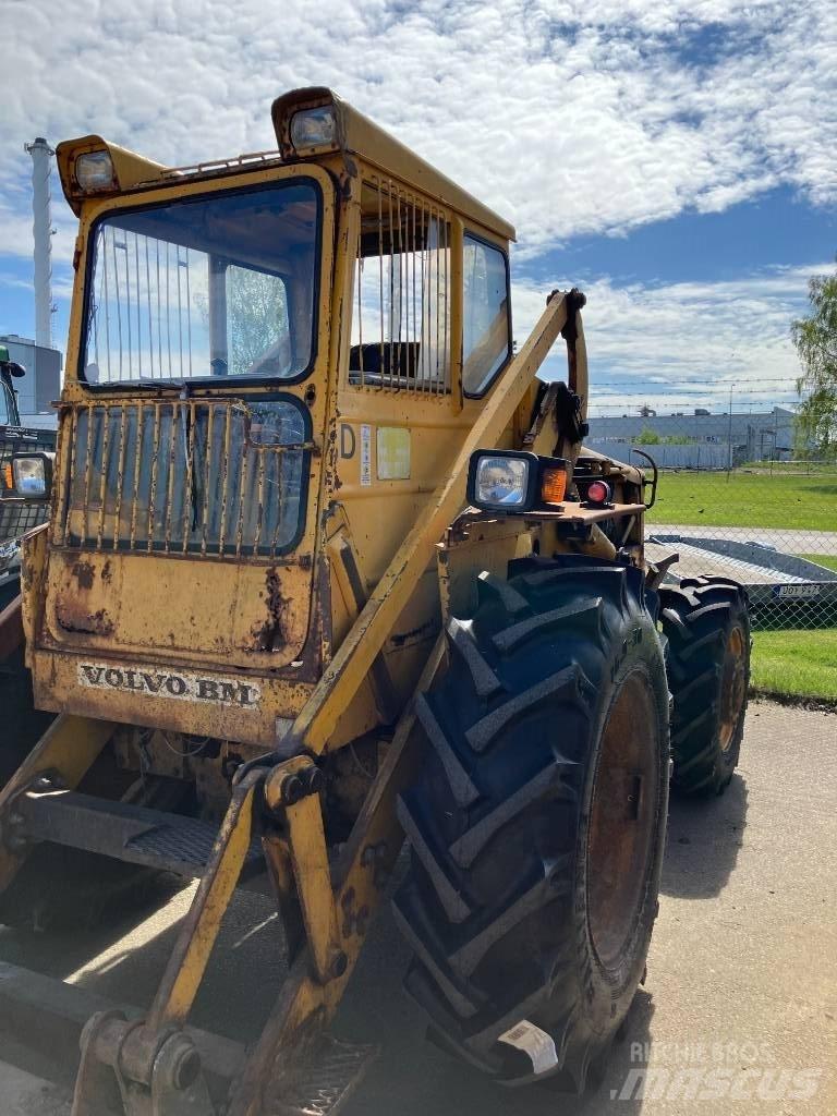 Volvo BM 641 Фронтальні навантажувачі та екскаватори