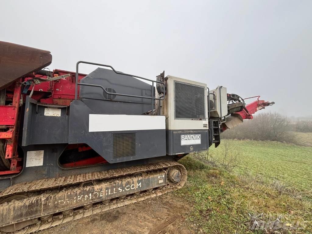 Sandvik QJ 241 Мобільні дробарки