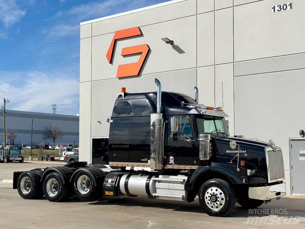 Western Star 4900 SB Тягачі