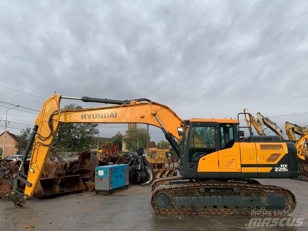 Hyundai HX 220 L Гусеничні екскаватори