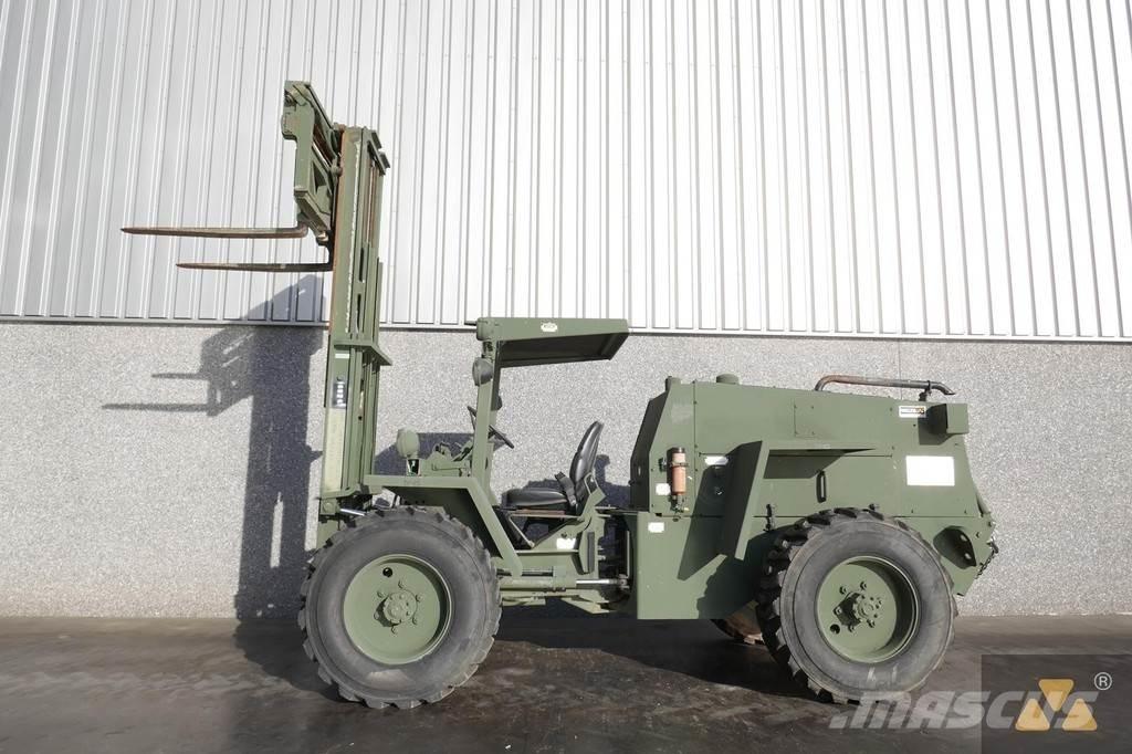 CASE M4K Ex-army Навантажувачі підвищеної прохідності