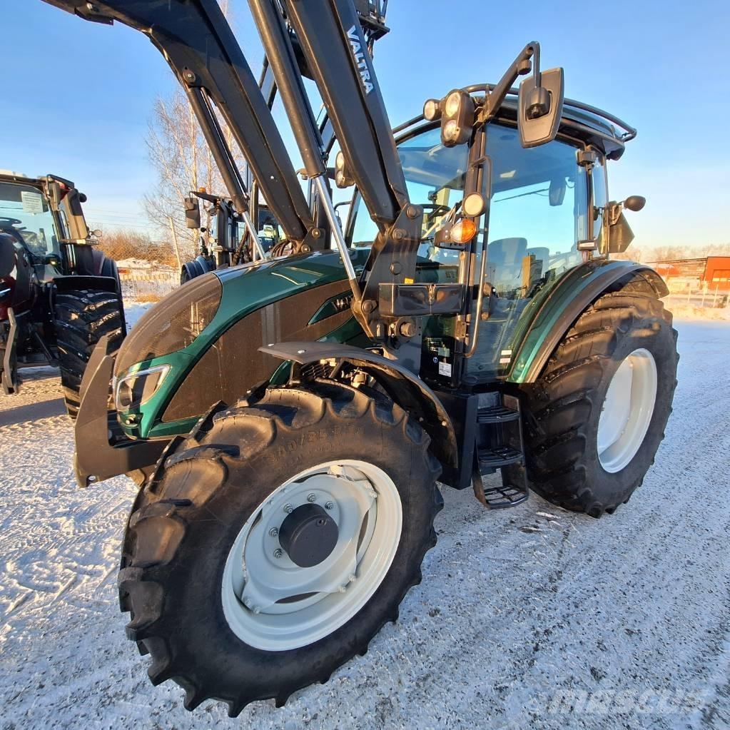 Valtra A114 MH4+L Трактори