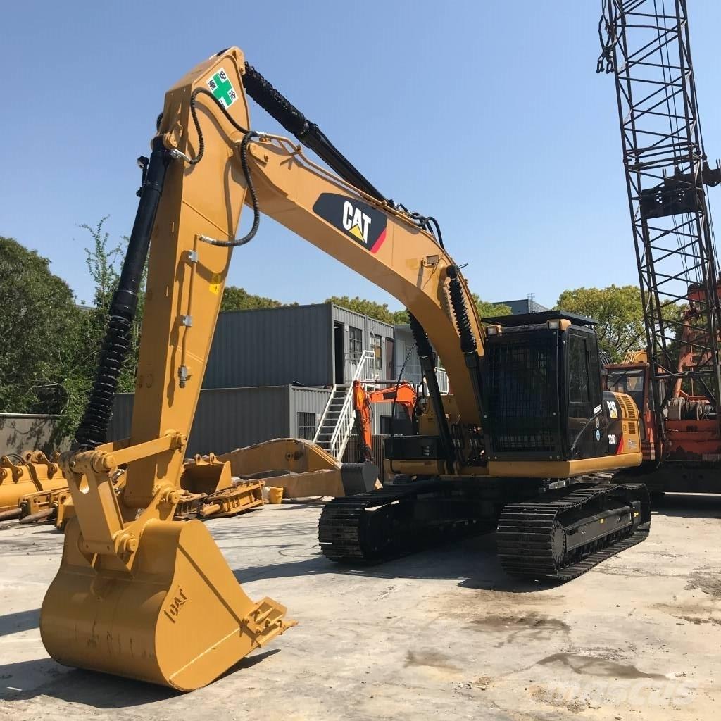 CAT 320 D L Гусеничні екскаватори